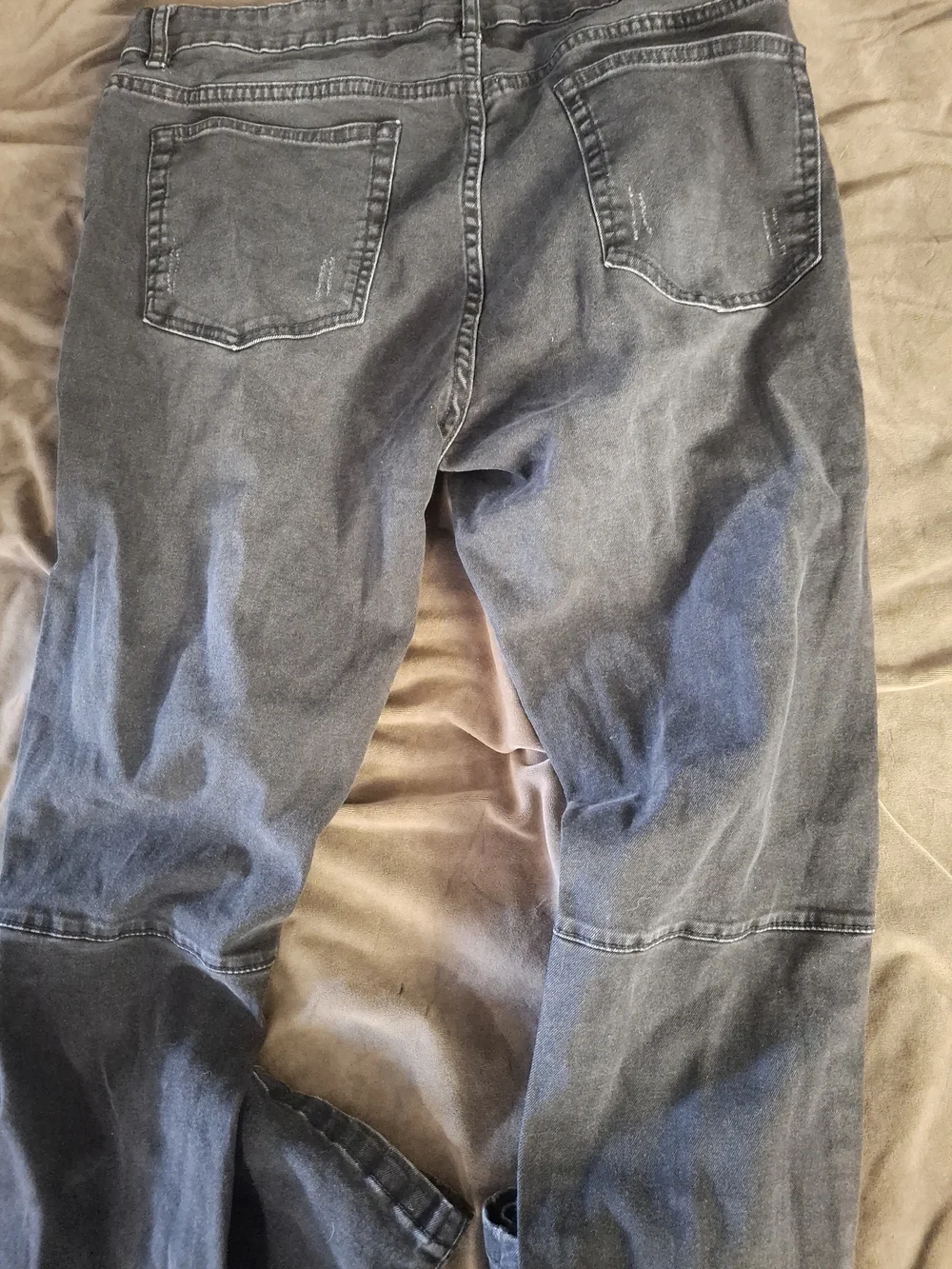 Men's Distressed Black Ripped Jeans
